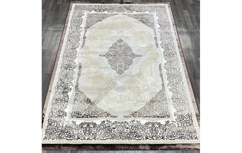 Q009A_BROWN FDY CREAM SHRINK